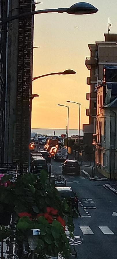 Loft En Duplex Avec Vue Sur Plage Et Chenal Dieppe Eksteriør billede